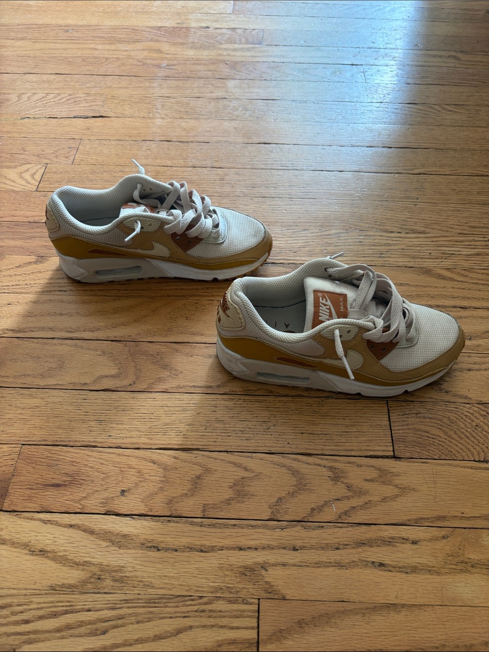 Women’s Nike Air Max Sneakers in Carmel and Beige.  Size 5.5